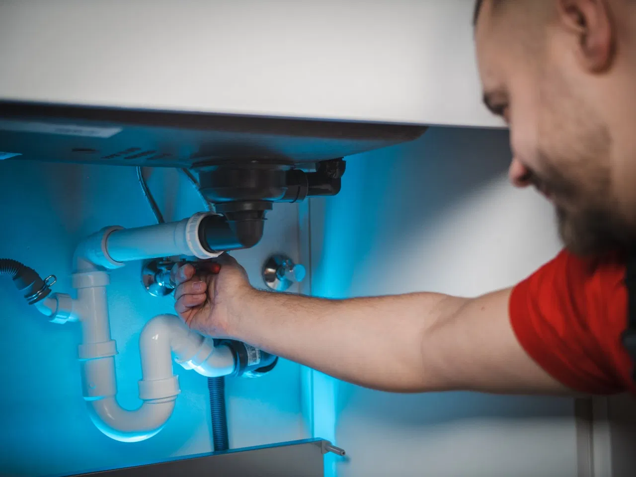 Drain Cleaning Services in Cape Coral: 6 Easy Ways to Prevent Clogs at Home
